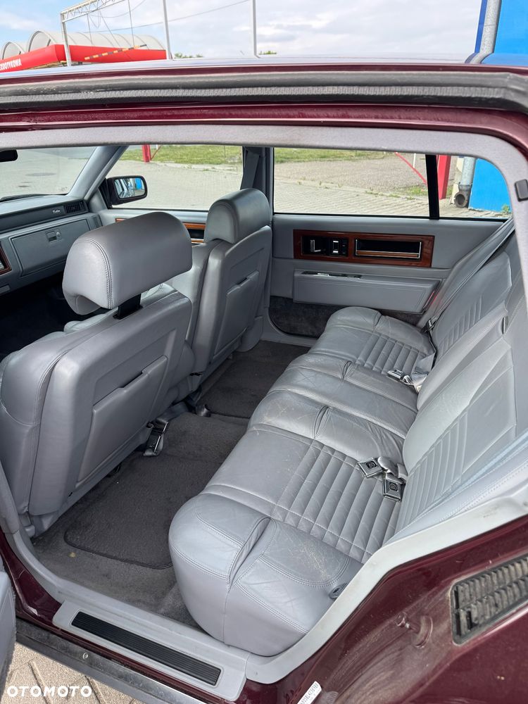 Cadillac Deville - 9