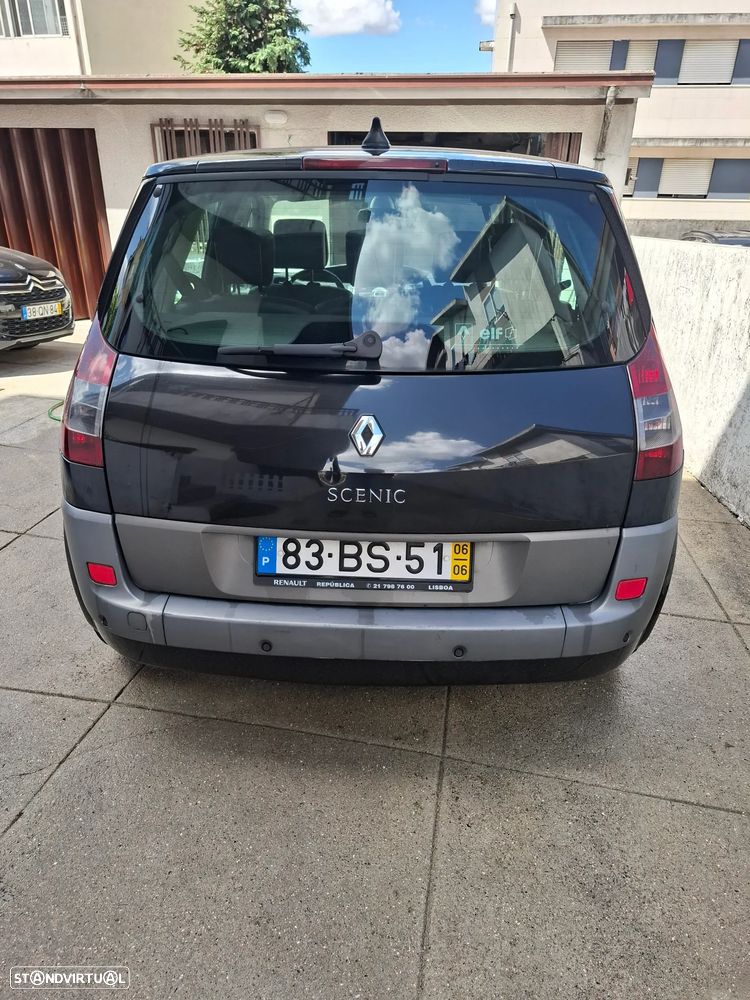 Renault Scénic 1.5 dCi Dynamique S - 2