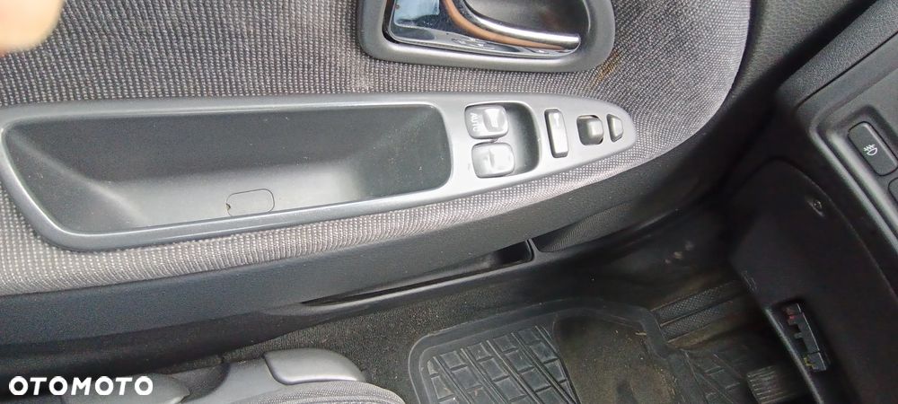 Volvo V40 1.8 - 29