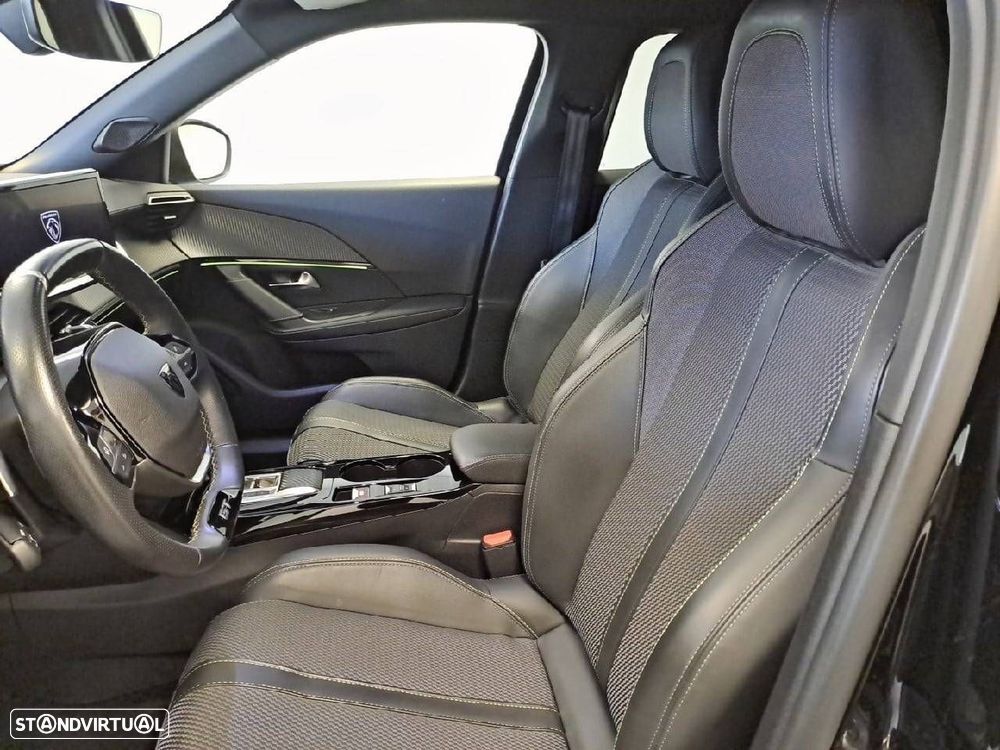 Peugeot 2008 1.2 PureTech GT EAT8 - 9