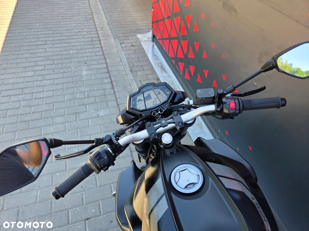 Yamaha MT - 16