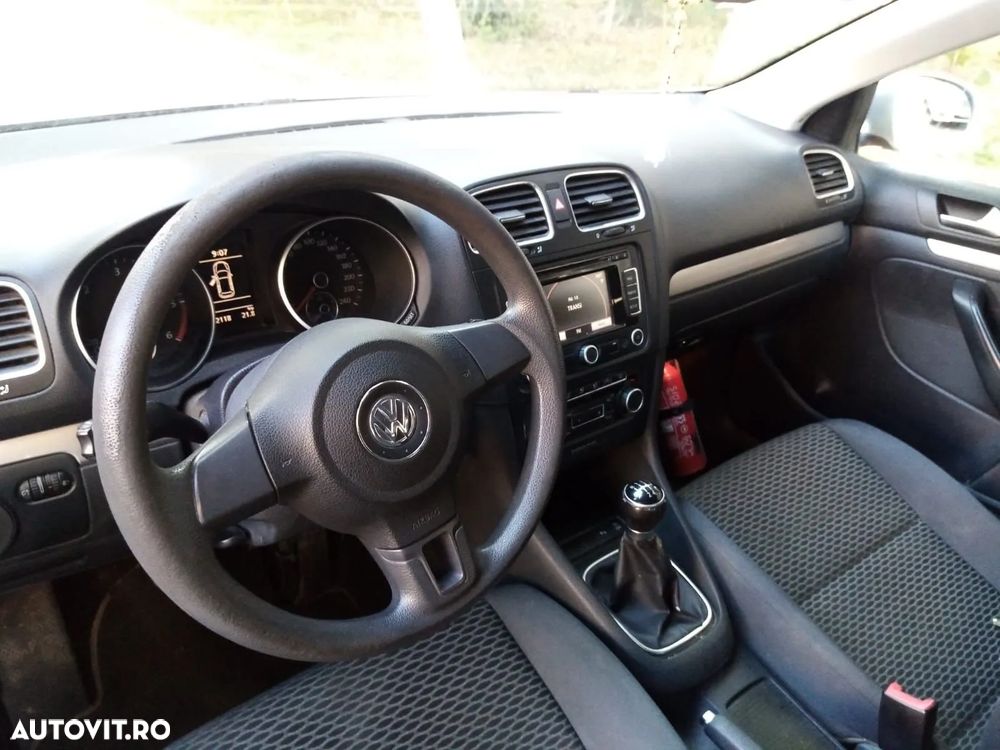 Volkswagen Golf 1.6 TDI BlueMotion Technology Comfortline - 8