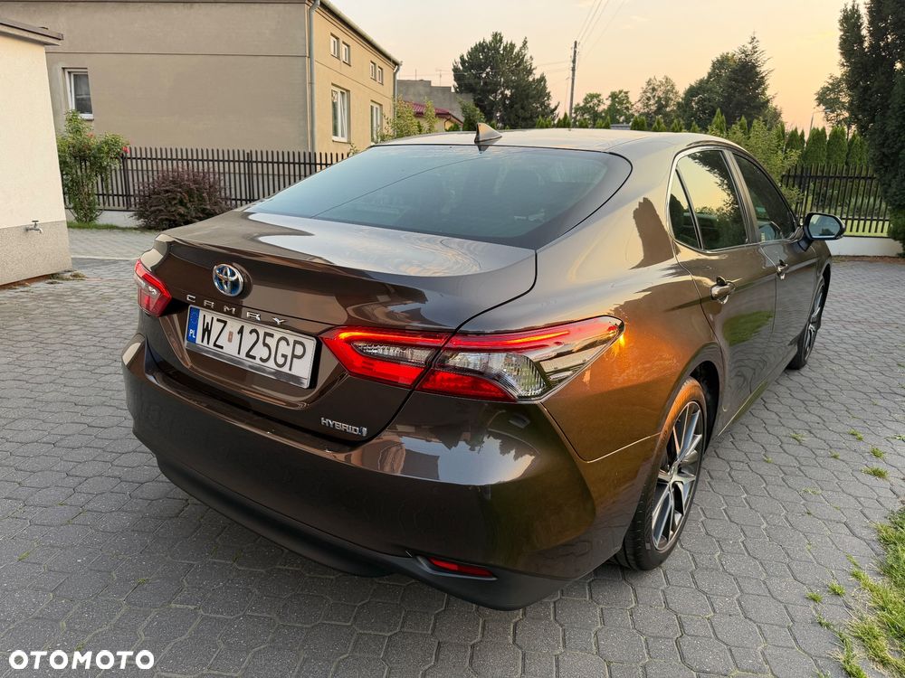 Toyota Camry - 8