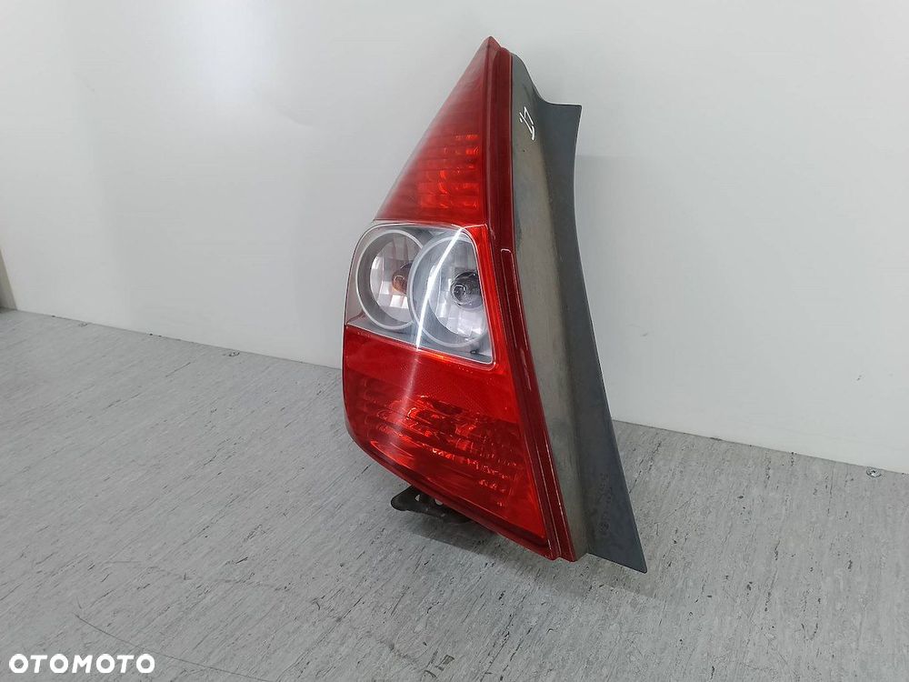 LAMPA TYLNA LEWA HONDA JAZZ I ( 83-86 ) HATCHBACK - 3