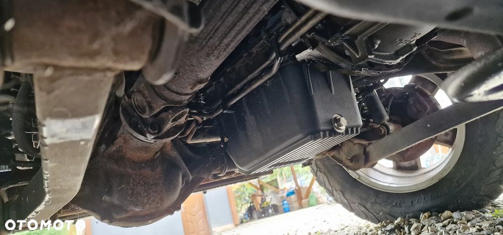 Jeep Wrangler Unlimited 3.8 Sahara - 15