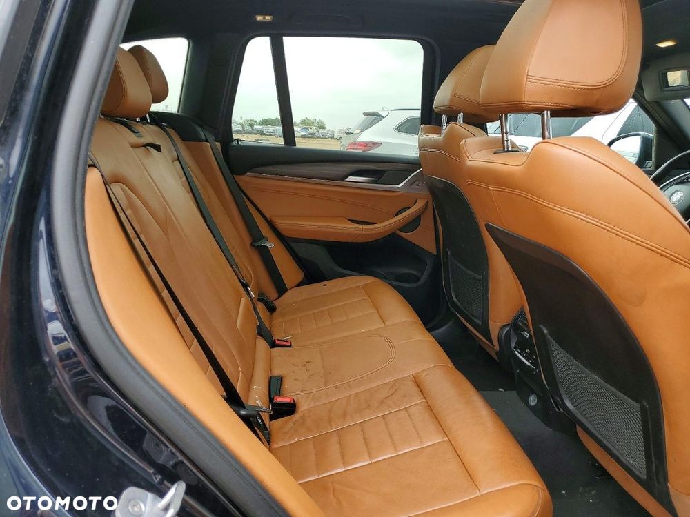 BMW X3 xDrive30i - 10
