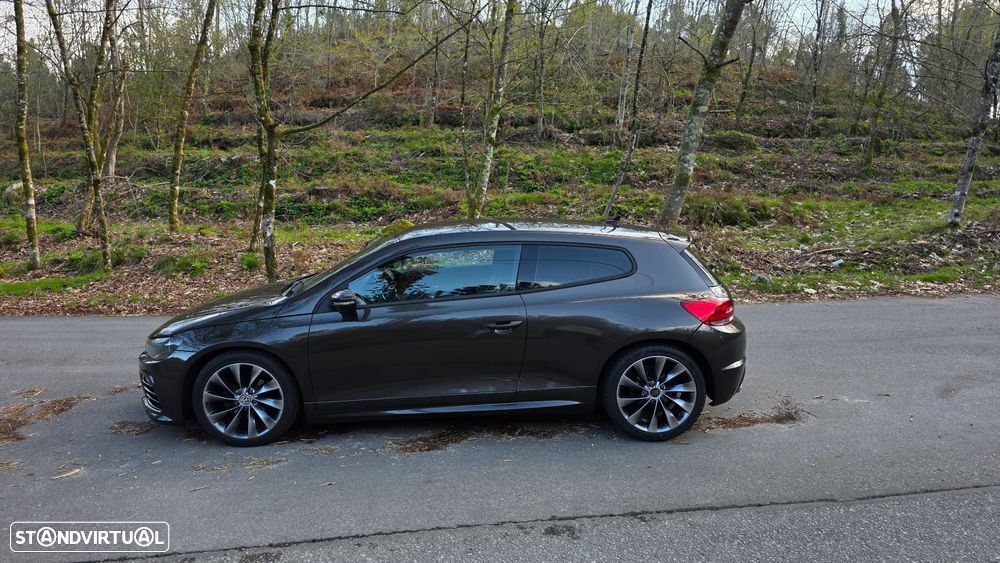 VW Scirocco 2.0 TDI (Blue Motion Technologie) - 11