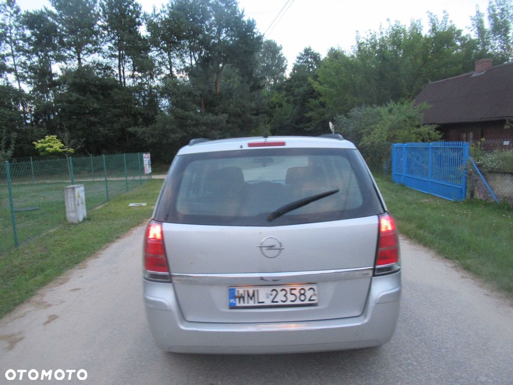 Opel Zafira - 4