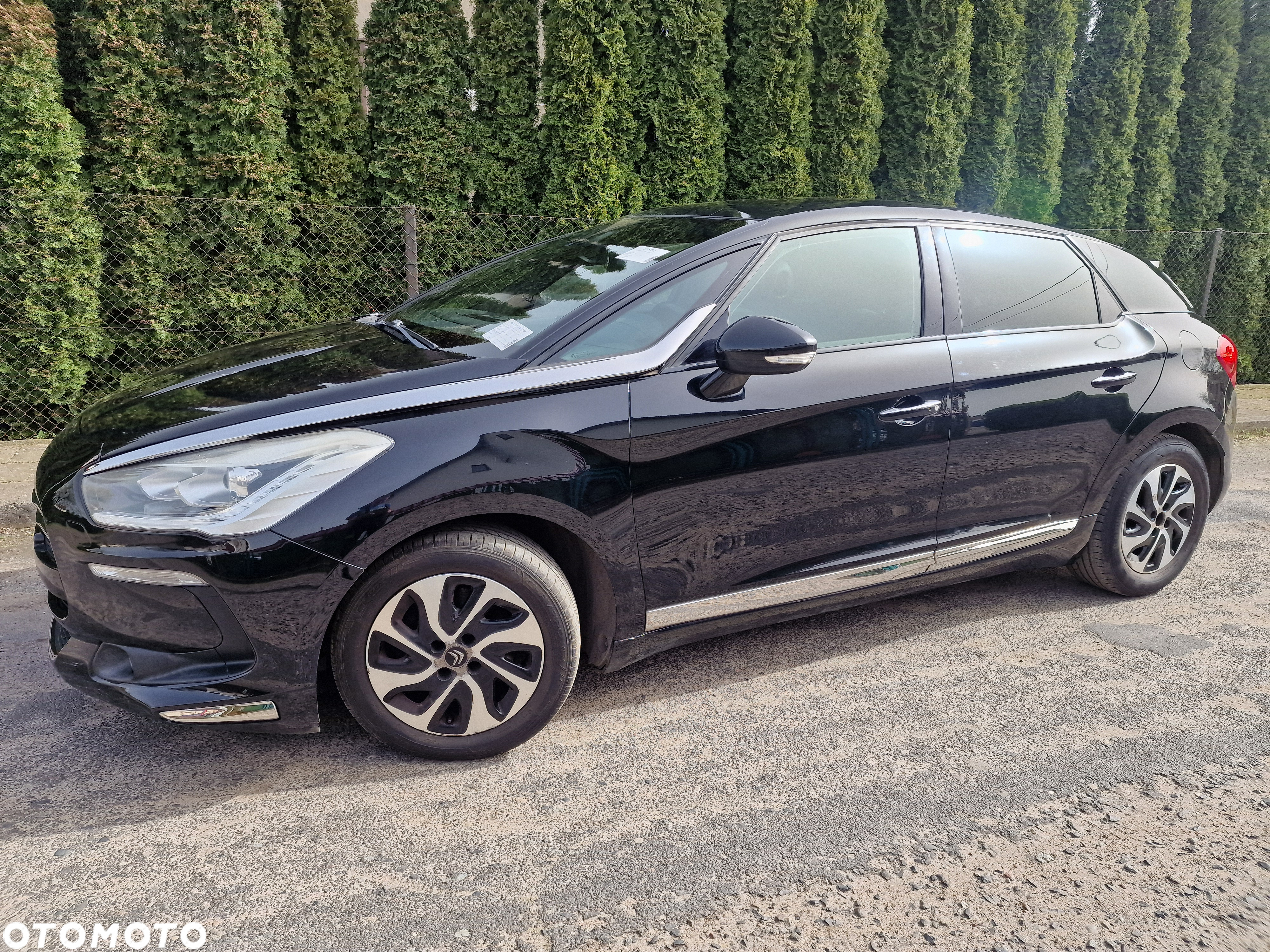 Citroën DS5 e-HDi 115 EGS6 SoChic - 11