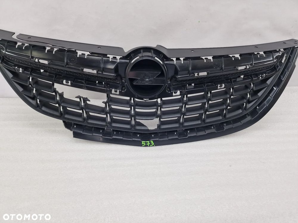 OPEL ZAFIRA C 11- ATRAPA / GRILL PRZEDNI PRZÓD , NR 13300698 , NR AUKCJI GL573 - 12