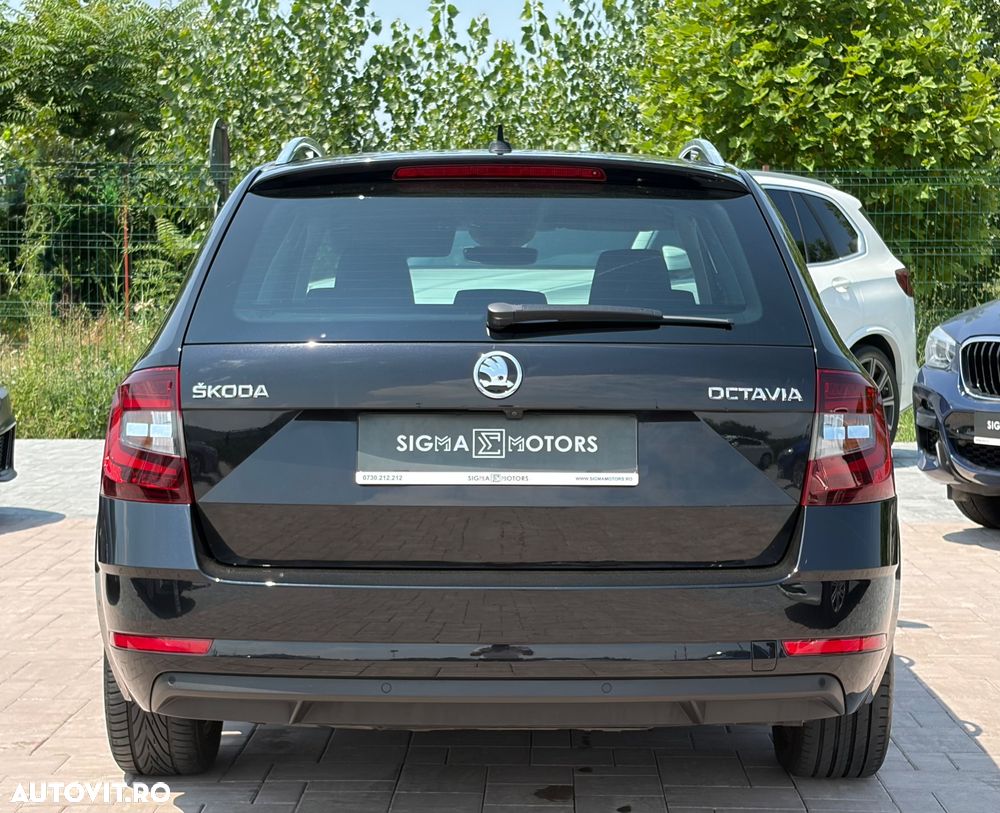 Skoda Octavia 1.6 TDI DSG Style - 11
