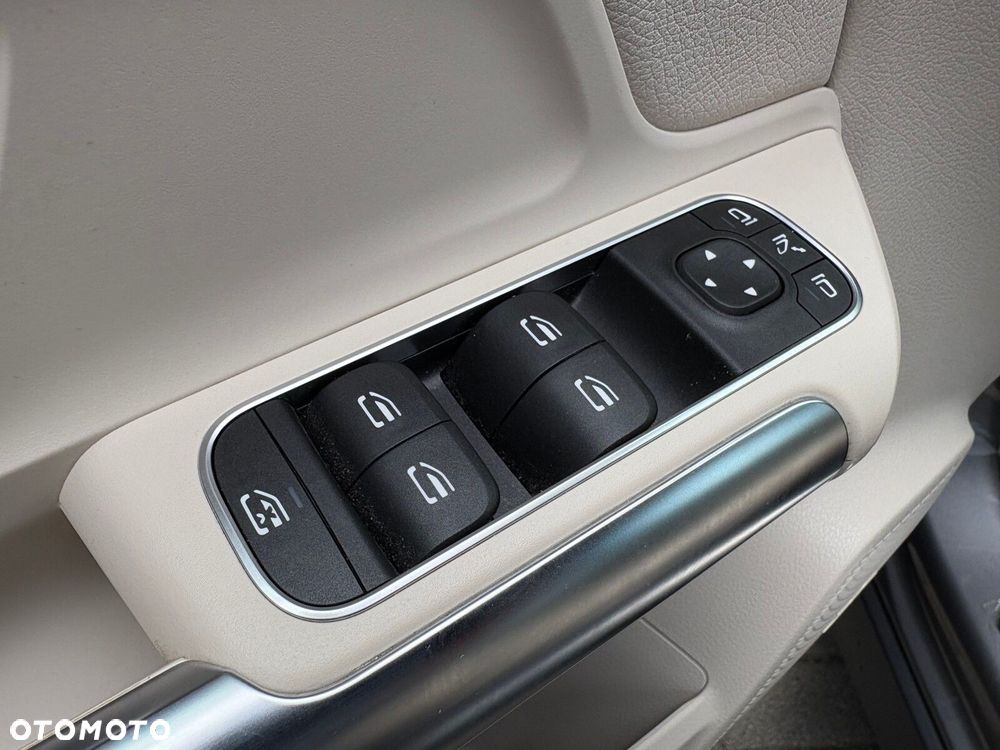 Mercedes-Benz GLA - 20