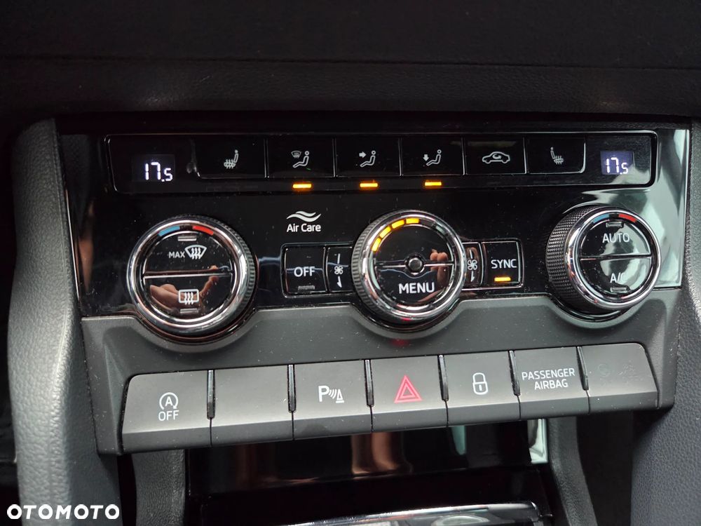 Skoda Karoq 1.5 TSI ACT 4x4 DSG Sportline - 27