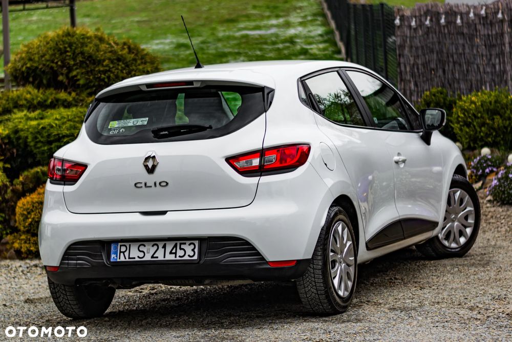 Renault Clio 1.2 16V Zen - 6