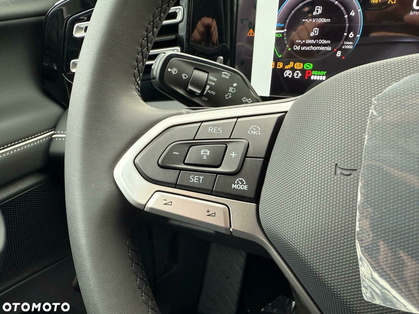 Volkswagen Tiguan - 27