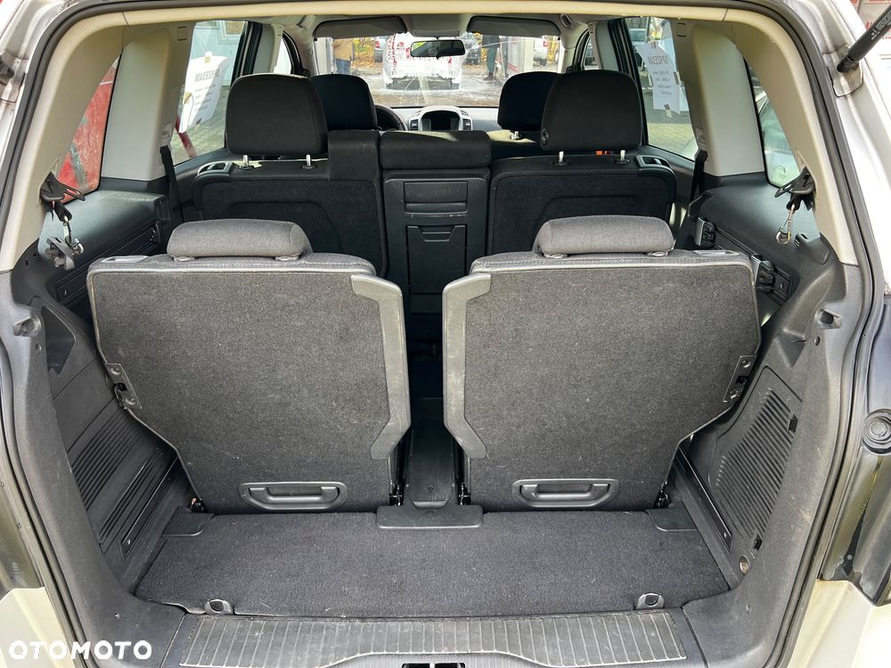 Opel Zafira 1.9 CDTI - 11