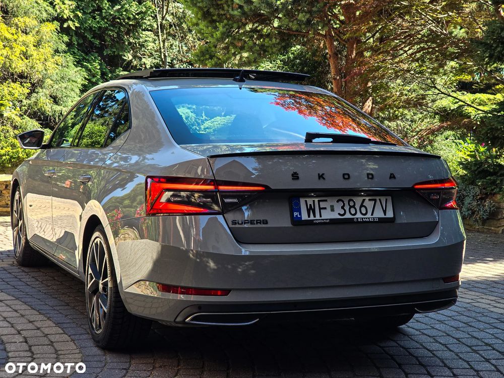 Skoda Superb 2.0 TDI SCR Sportline DSG - 6