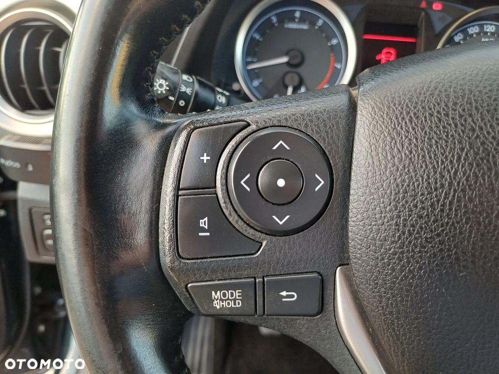 Toyota Auris 1.6 Premium - 29