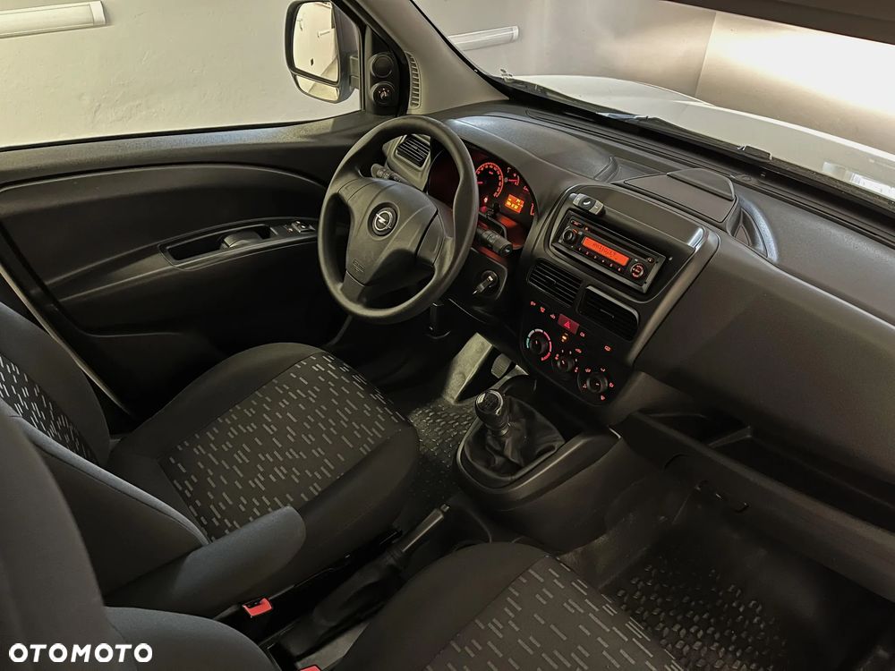 Opel Combo Van - 10