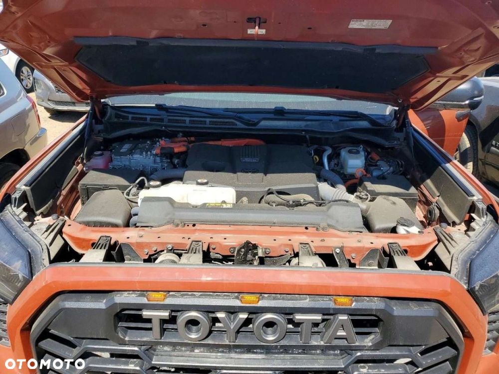 Toyota Tundra - 11
