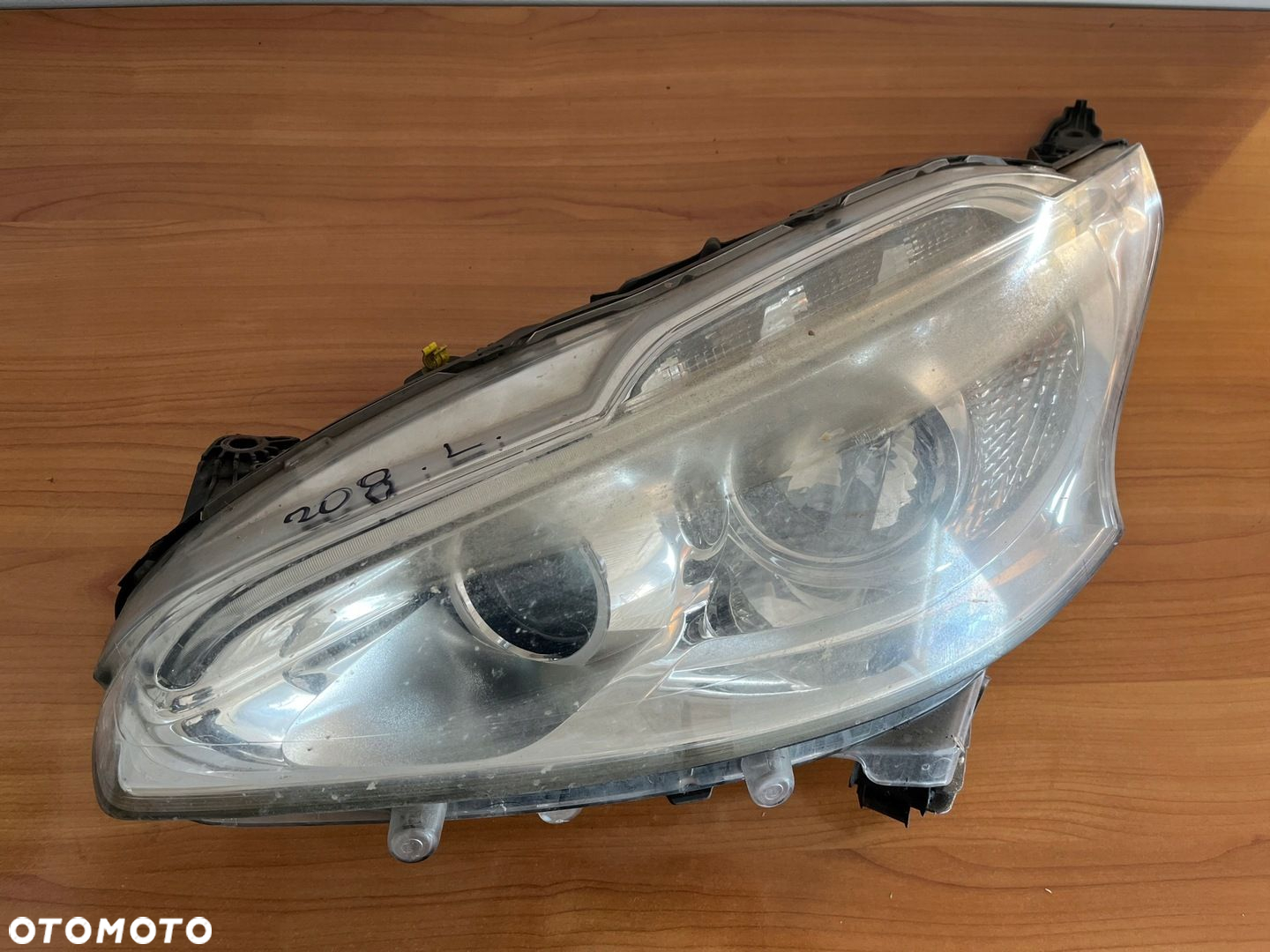 Lampa Peugeot 208 2012- Lewy przód Soczewka ANG - 6
