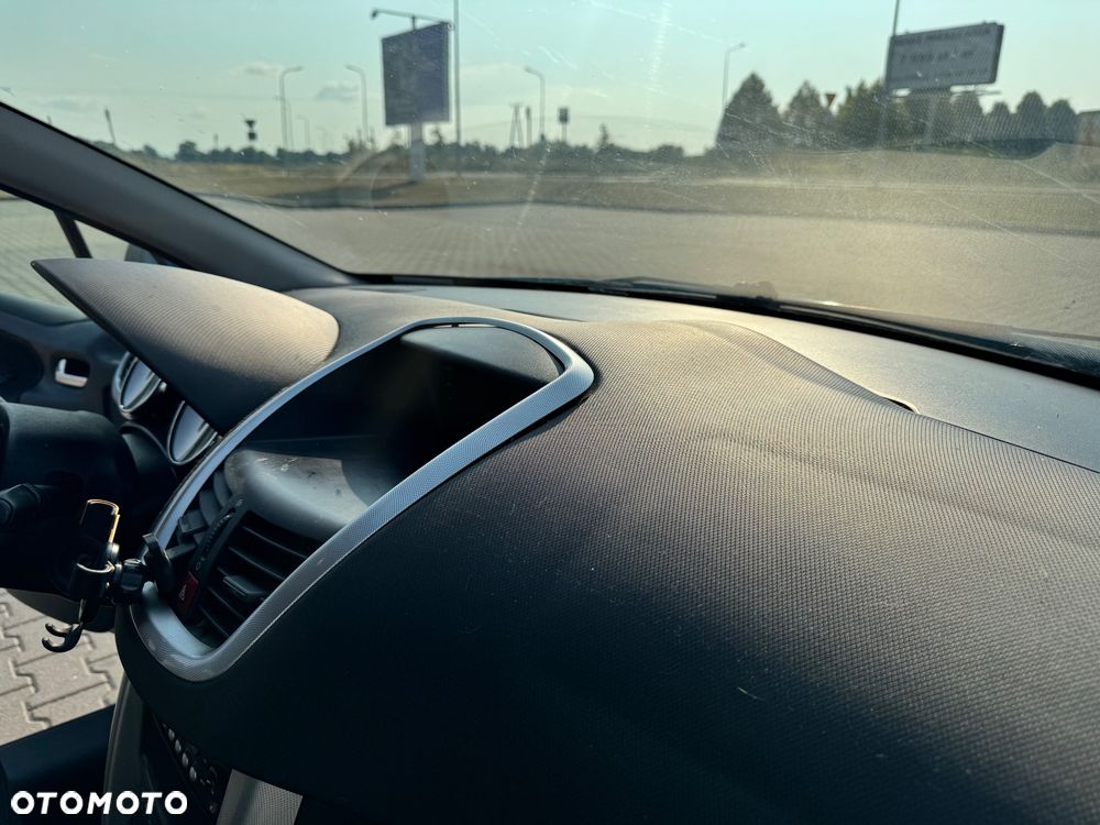 Peugeot 207 1.6 16V Sporty - 11