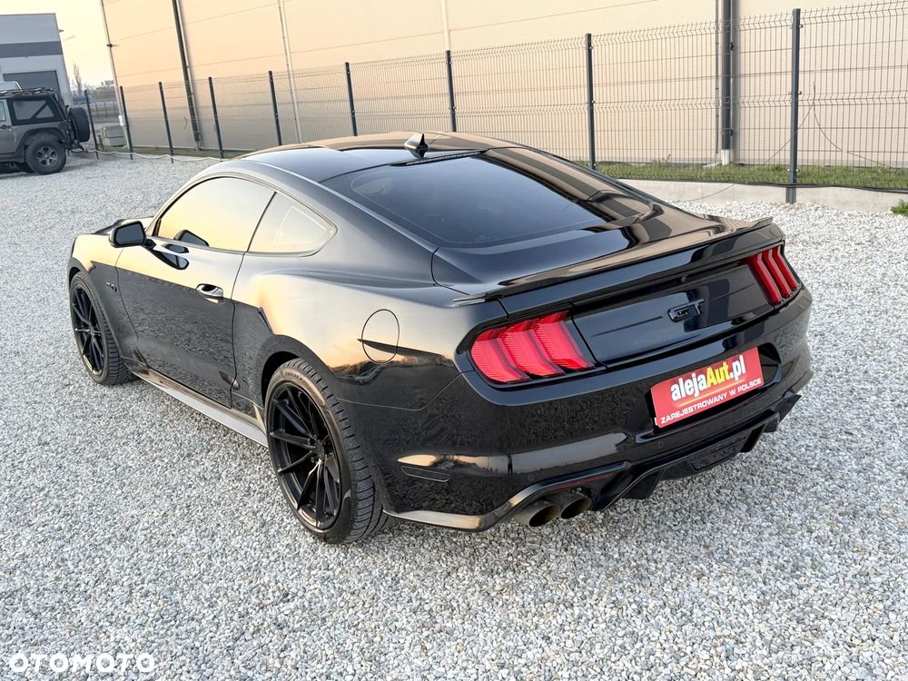 Ford Mustang - 6