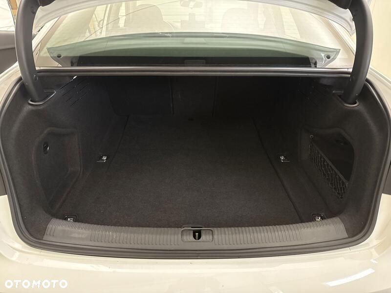 Audi A4 Limousine 35 TFSI mHEV S tronic - 21