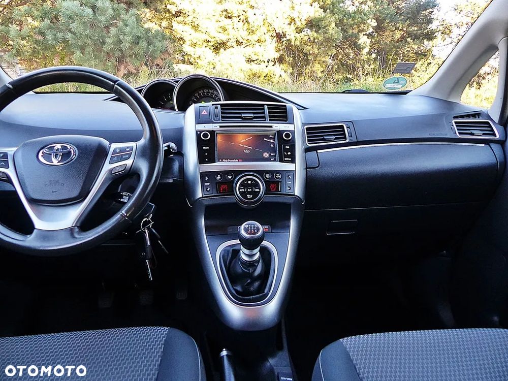 Toyota Verso 1.6 D-4D Premium - 36