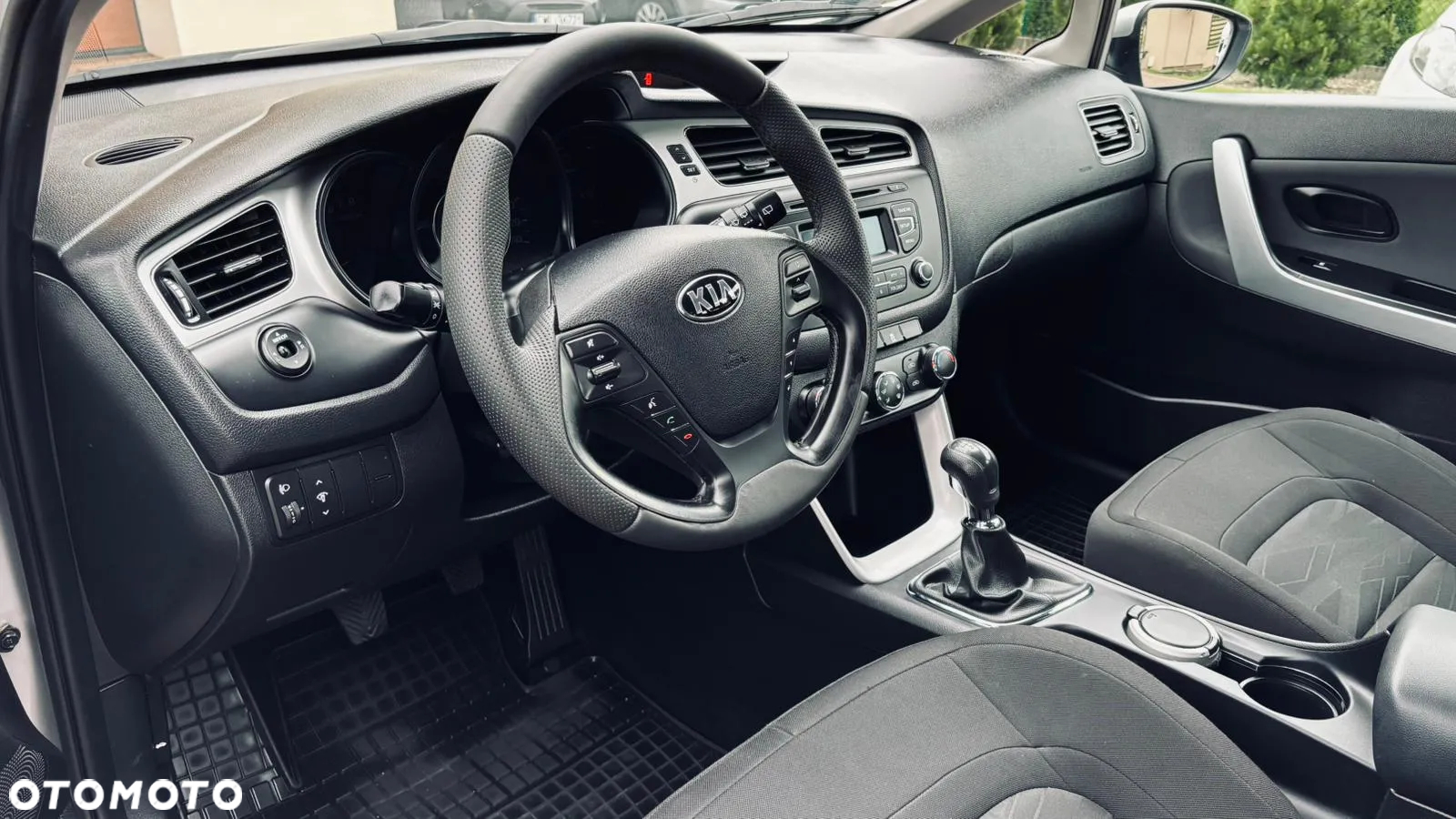 Kia Ceed - 15