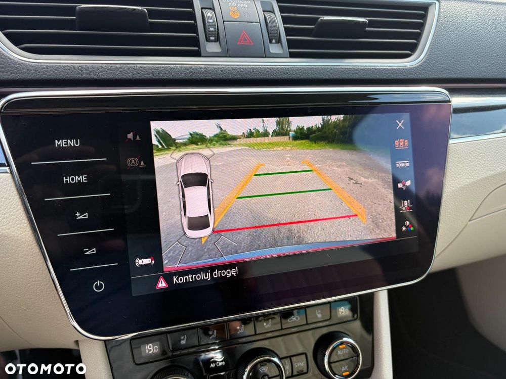 Skoda Superb 2.0 TDI L&K DSG - 13