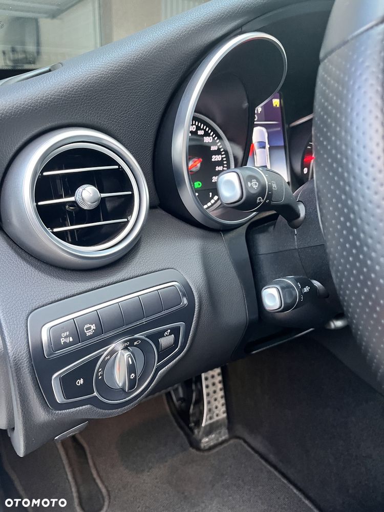 Mercedes-Benz Klasa C 200 9G-TRONIC - 28