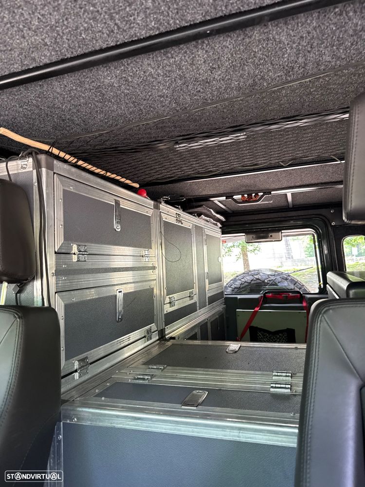 Land Rover Defender 110 2.5 Td5 E — fotografia 21