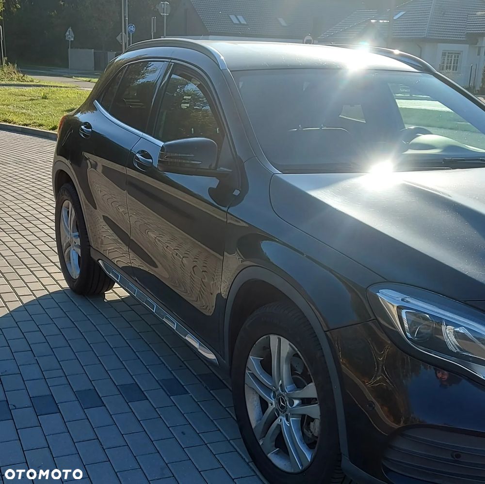 Mercedes-Benz GLA - 5