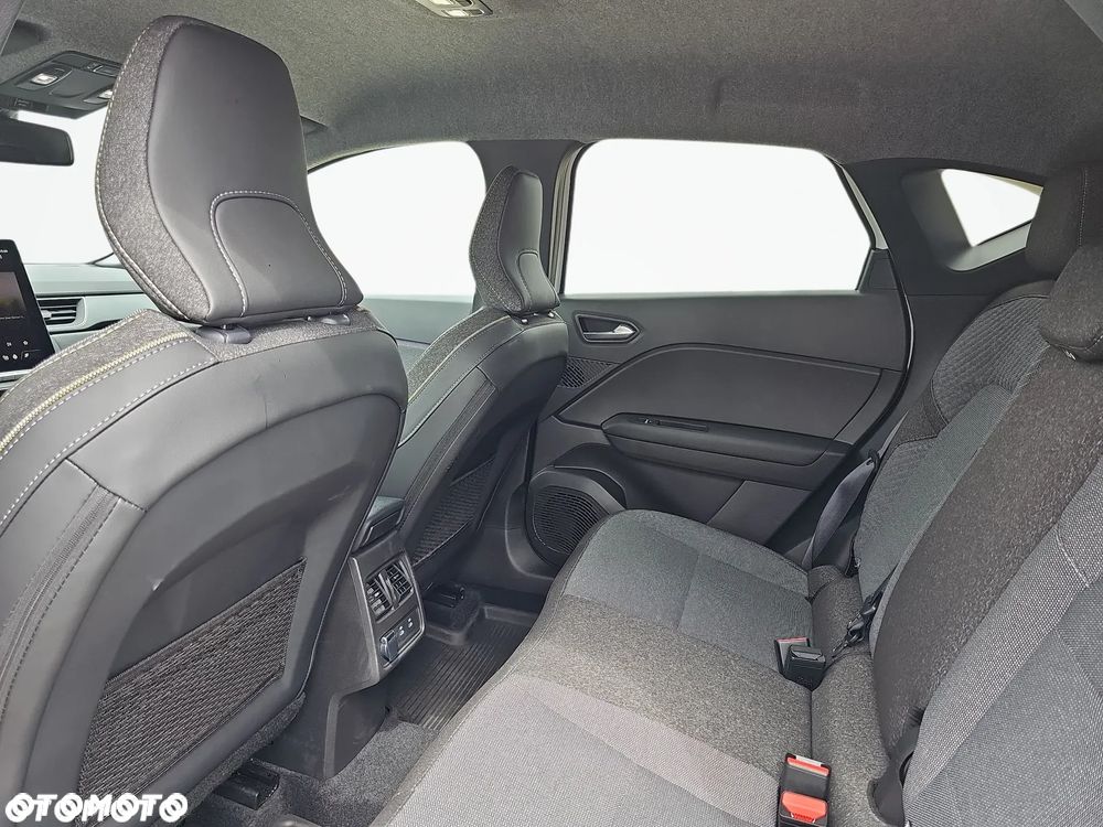 Renault Captur - 26