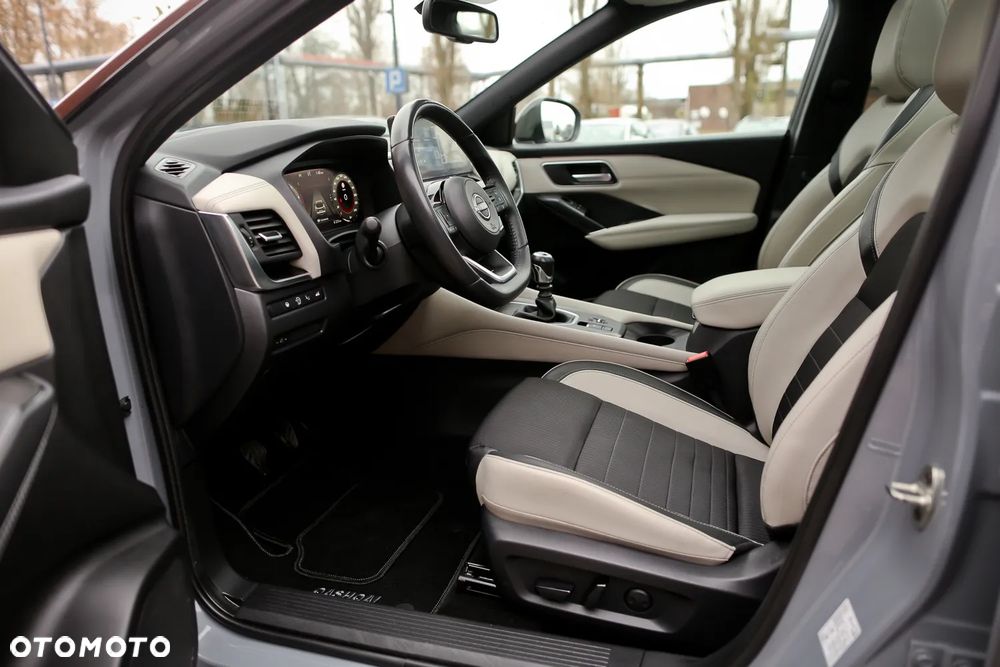 Nissan Qashqai 1.3 DIG-T Tekna+ - 22