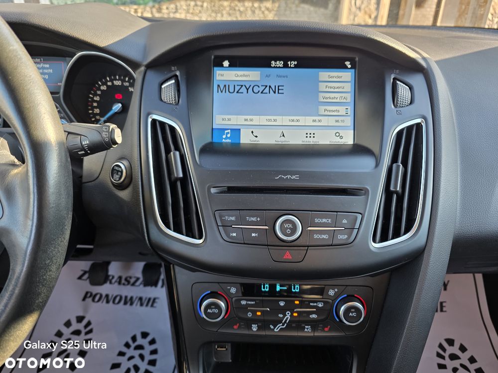 Ford Focus 1.0 EcoBoost STart-Stopp-System TITANIUM DESIGN - 27
