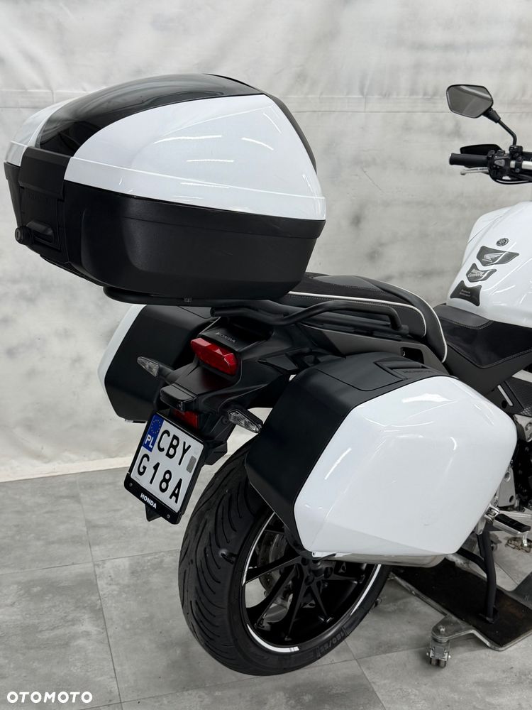 Honda VFR - 14