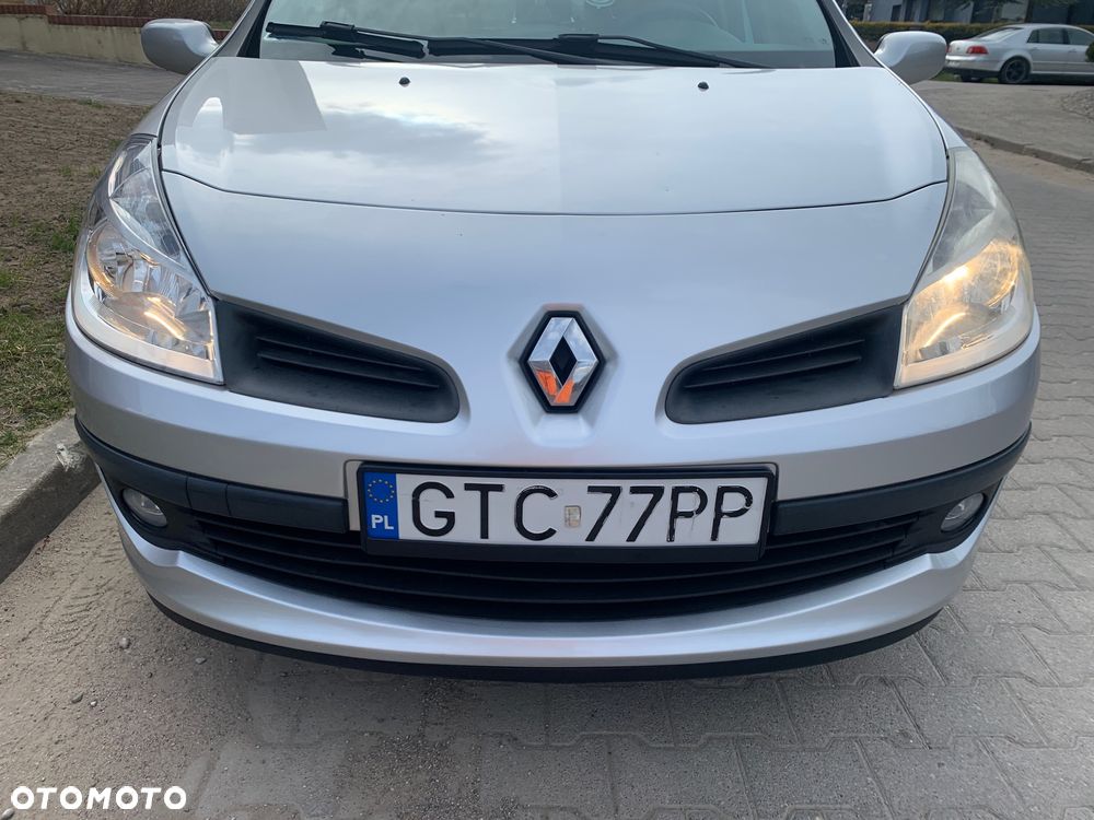 Renault Clio - 1