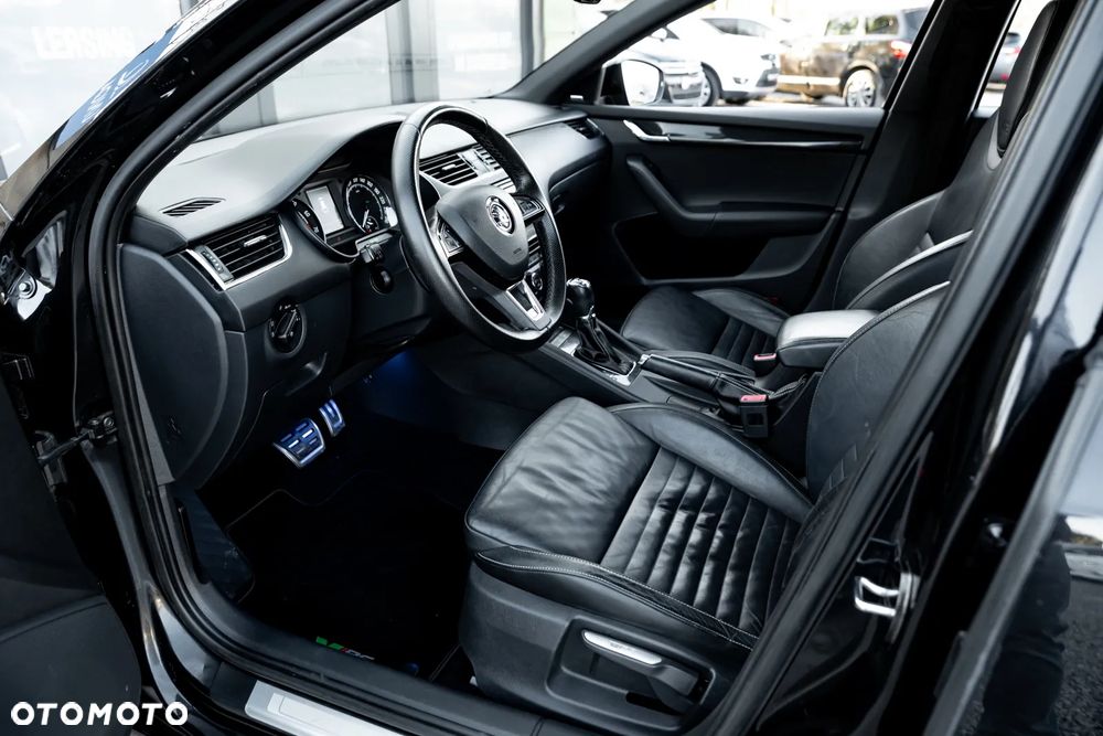Skoda Octavia 2.0 TSI (Green tec) DSG RS - 17
