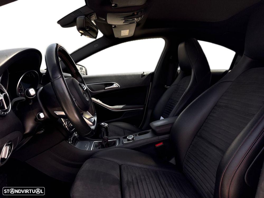 Mercedes-Benz CLA 200 d AMG Line - 12