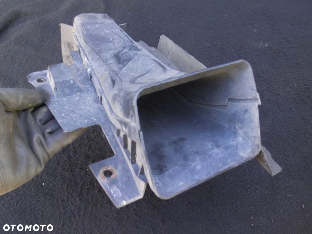 BMW E46 2.0D PRZEWÓD DOLOT KANAŁ KIEROWNICA POWIETRZA PRAWY PRZÓD 8197928 - 3