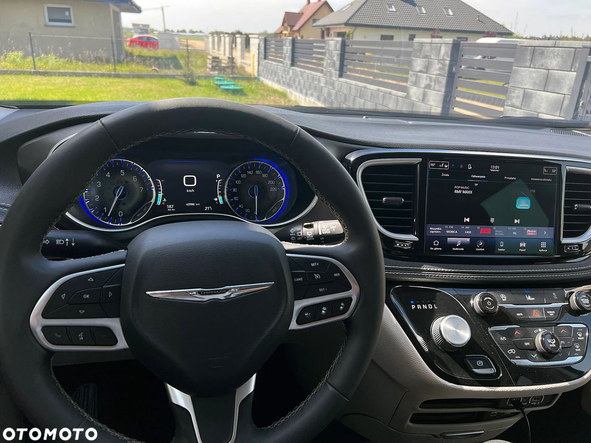 Chrysler Pacifica - 24