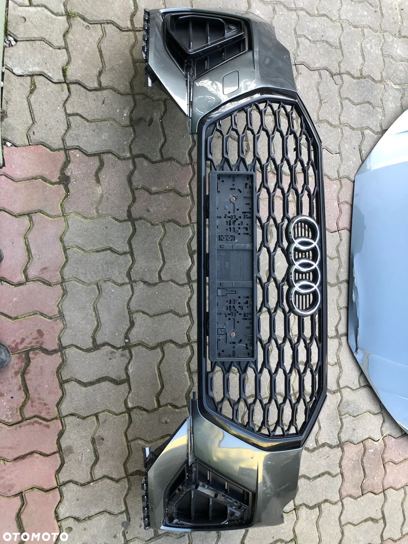 AUDI Q3 S-LINE ZDERZAK PRZÓD PRZEDNI GRILL SPORTBACK 83A807437D - 1