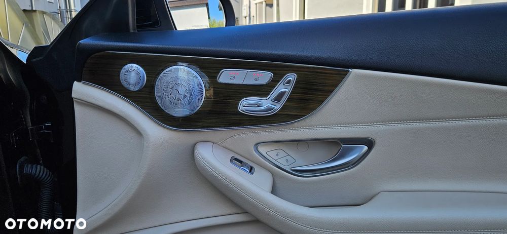 Mercedes-Benz Klasa C 300 Cabrio 9G-TRONIC AMG Line - 13