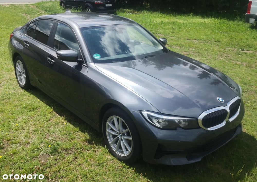 BMW Seria 3 318d Luxury Line - 15