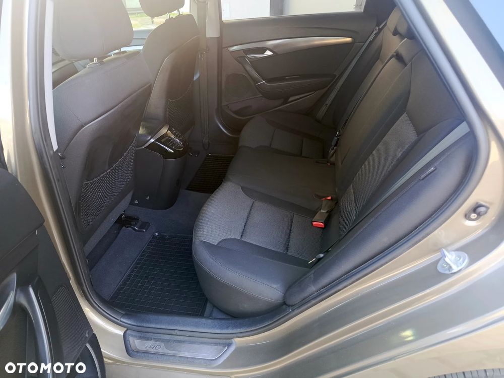 Hyundai i40 i40cw 1.7 CRDi Fifa World Cup Edition - 15