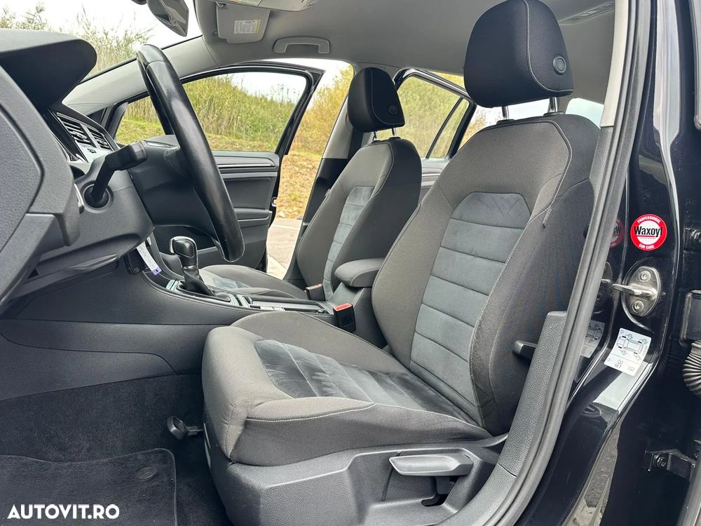 Volkswagen Golf 1.6 BlueTDI DSG Comfortline - 27