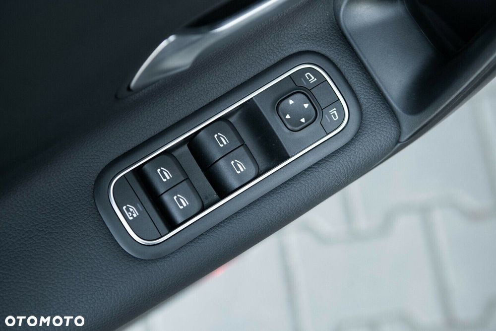 Mercedes-Benz CLA 200 mHEV Progressive 7G-DCT - 16