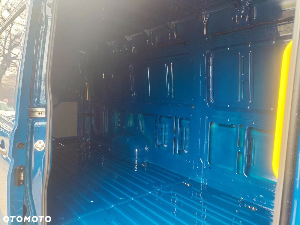 Volkswagen Crafter - 10